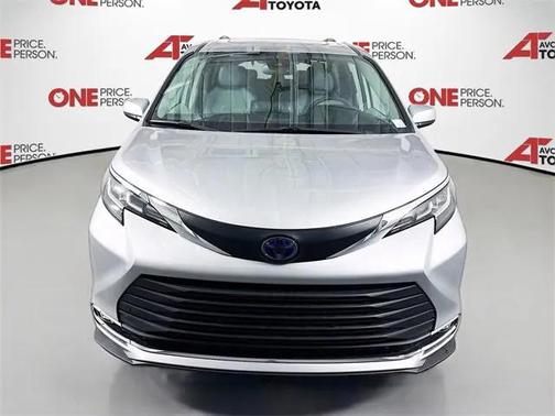 2021 Toyota Sienna XLE 7 Passenger