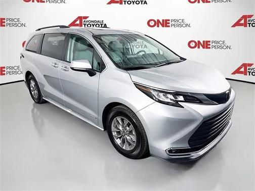 2021 Toyota Sienna XLE 7 Passenger