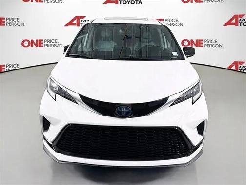 2021 Toyota Sienna XSE 7 Passenger