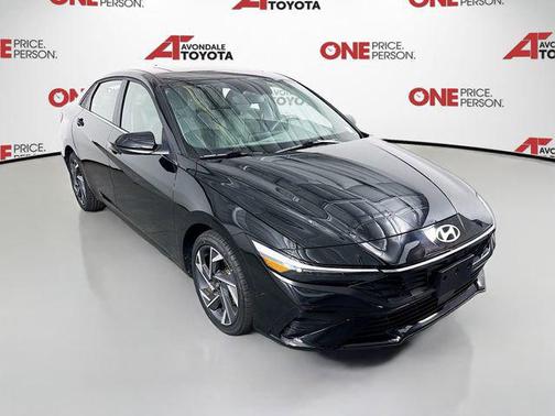 Abyss Black 2025 Hyundai ELANTRA SEL