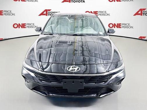 Abyss Black 2025 Hyundai ELANTRA SEL