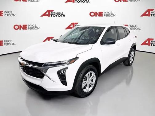 2025 Chevrolet Trax LS