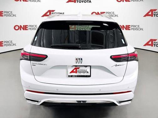 Iridescent White Tricoat 2025 Buick Envision Avenir AWD