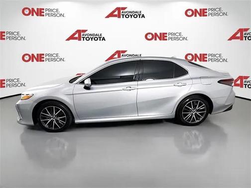 2023 Toyota Camry Hybrid XLE