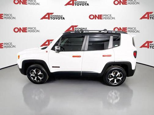 Alpine White Clearcoat 2021 Jeep Renegade Trailhawk