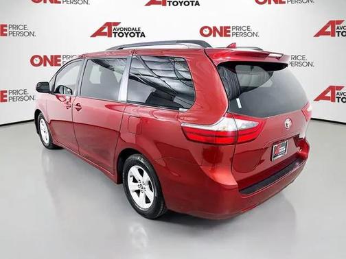 2020 Toyota Sienna LE