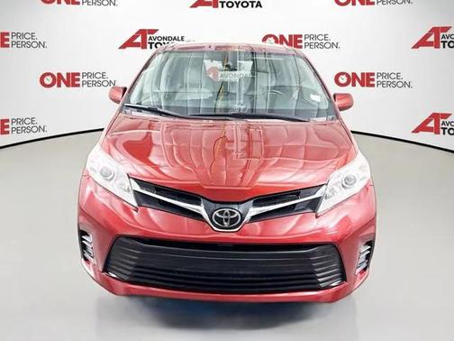 2020 Toyota Sienna LE