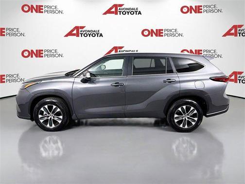 2025 Toyota Highlander XLE