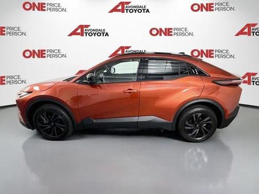 Tandoori 2026 Toyota C-HR SE