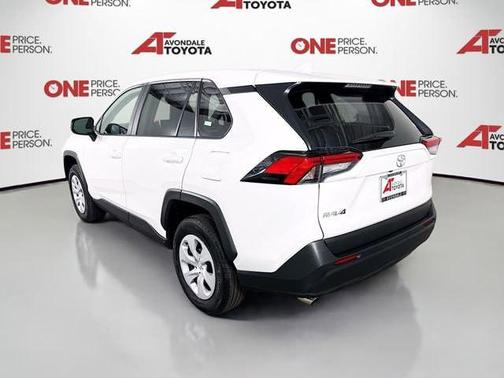 Ice Cap 2025 Toyota RAV4 LE