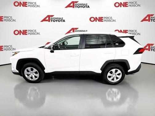 Ice Cap 2025 Toyota RAV4 LE