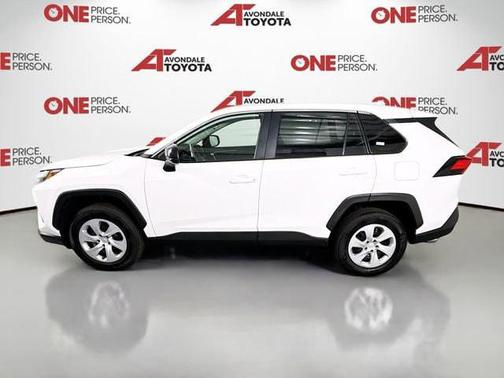 Ice Cap 2025 Toyota RAV4 LE