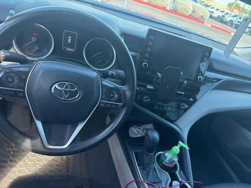 2024 Toyota Camry Hybrid LE