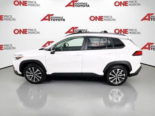 Wind Chill Pearl 2025 Toyota Corolla Cross XLE