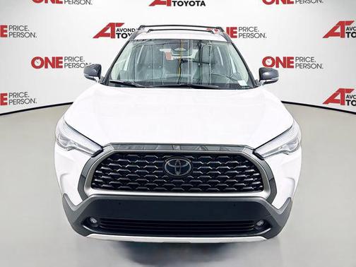 Wind Chill Pearl 2025 Toyota Corolla Cross XLE