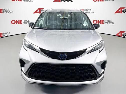 2023 Toyota Sienna XSE 7 Passenger