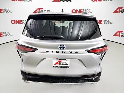 2023 Toyota Sienna XSE 7 Passenger