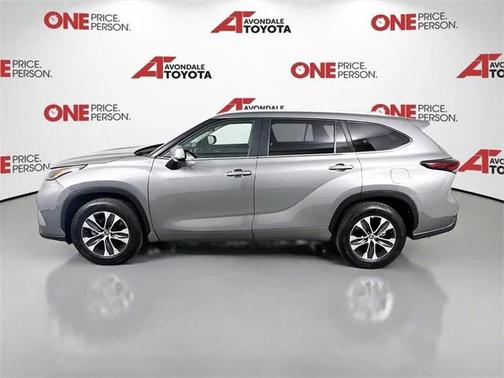 2025 Toyota Highlander XLE