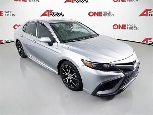 2022 Toyota Camry SE