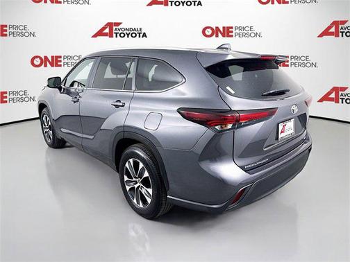 2025 Toyota Highlander XLE