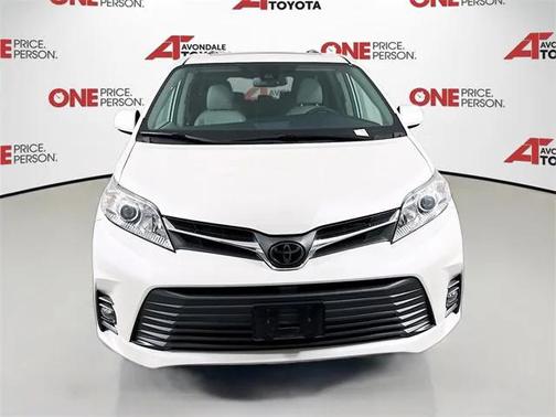 2020 Toyota Sienna XLE Premium
