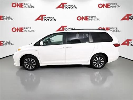 2020 Toyota Sienna XLE Premium