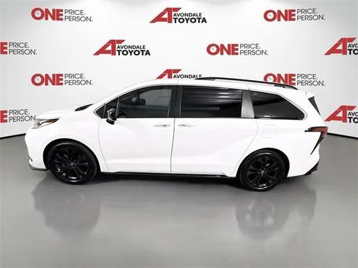 2022 Toyota Sienna XSE 7 Passenger