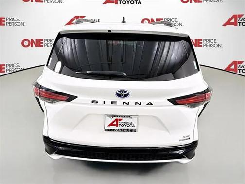 2022 Toyota Sienna XSE 7 Passenger