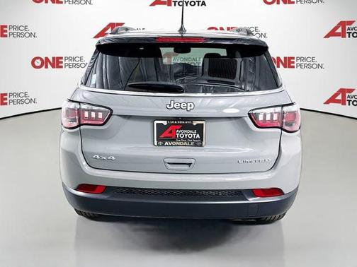 Sting-Gray Clearcoat 2022 Jeep Compass Limited
