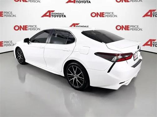 2023 Toyota Camry SE