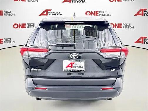 2023 Toyota RAV4 LE