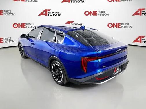 2025 Kia K4 EX