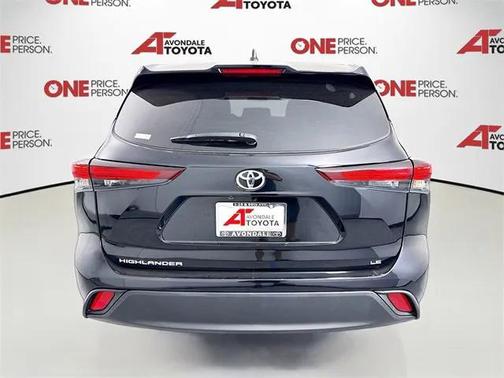 2024 Toyota Highlander LE