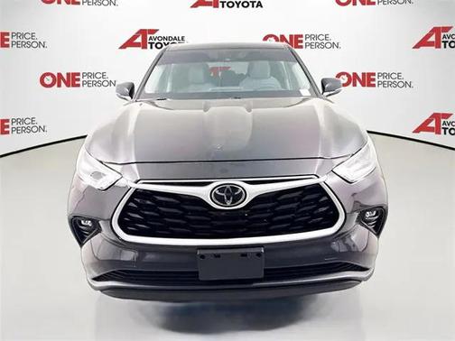 2024 Toyota Highlander LE