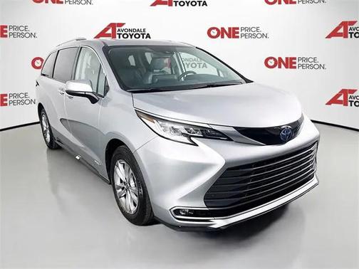 2021 Toyota Sienna Limited 7-Passenger