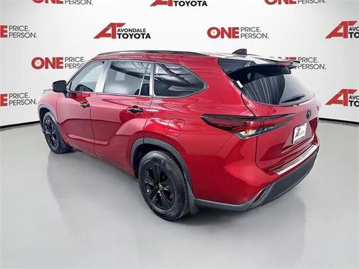 2024 Toyota Highlander Hybrid XLE