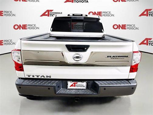 2017 Nissan Titan Platinum Reserve