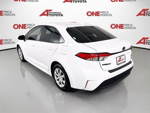 Ice Cap 2025 Toyota Corolla LE