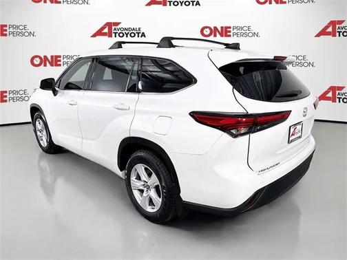 2022 Toyota Highlander LE