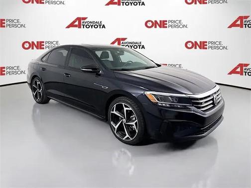 2022 Volkswagen Passat 2.0T R-Line