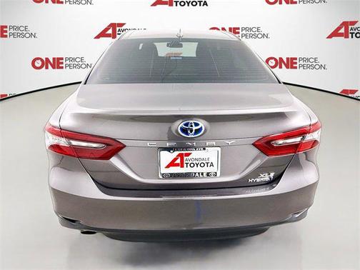 2022 Toyota Camry Hybrid XLE