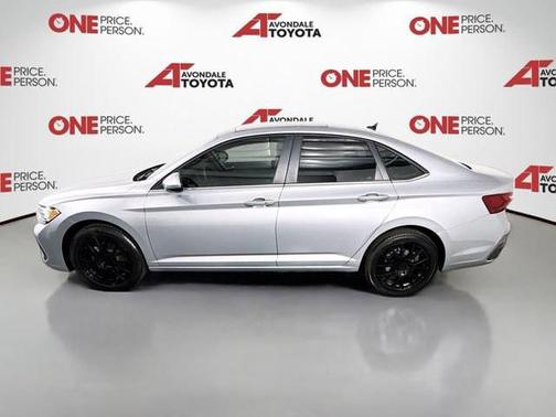 Pyrite Silver 2024 Volkswagen Jetta 1.5T SE