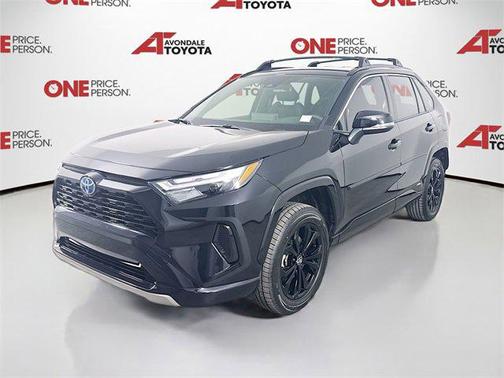 2024 Toyota RAV4 Hybrid SE