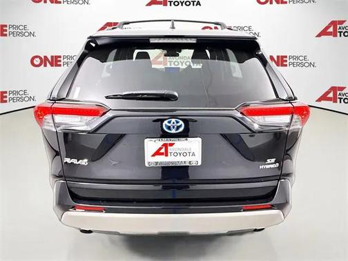 2024 Toyota RAV4 Hybrid SE