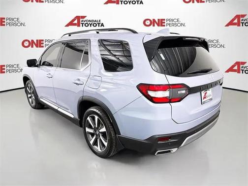 2025 Honda Pilot Touring 8-Passenger