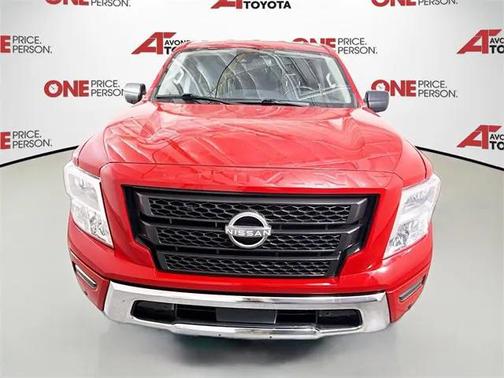 2023 Nissan Titan SV