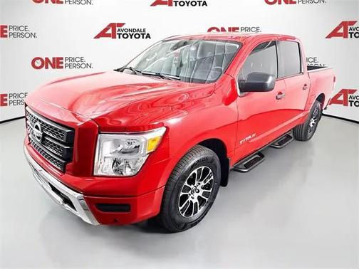 2023 Nissan Titan SV