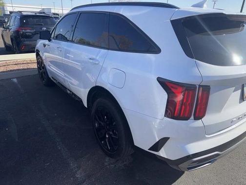 2022 Kia Sorento SX