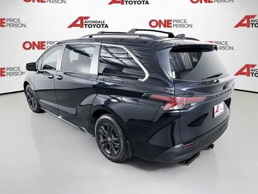 2024 Toyota Sienna Woodland Edition