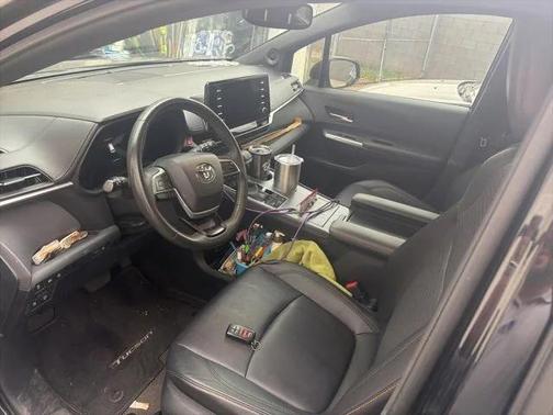 2024 Toyota Sienna Woodland Edition